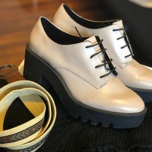 Stradivarius pink lace booties.